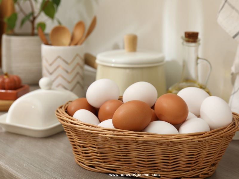 Woven-Baskets-with-eggs