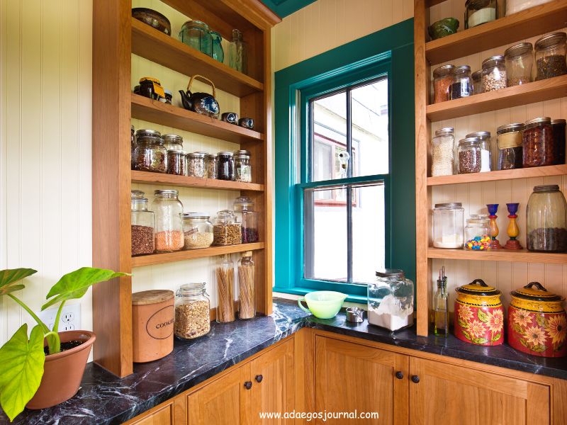 Small-kitchen-pantry-ideas