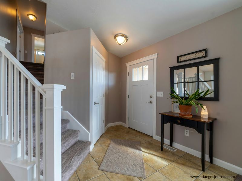 Narrow Entryway Table Ideas