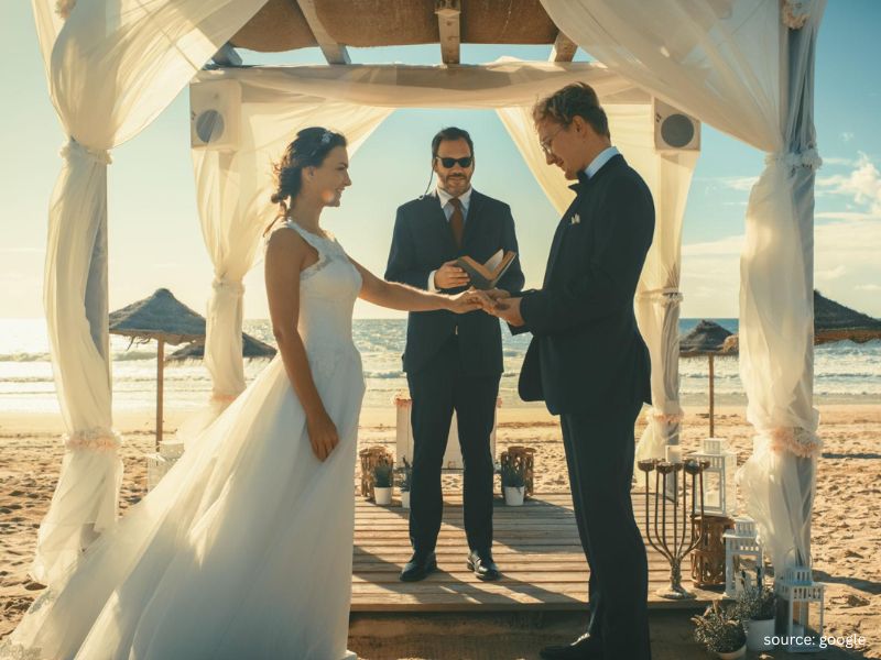 Golden-Hour-Outdoor-Wedding-Ideas